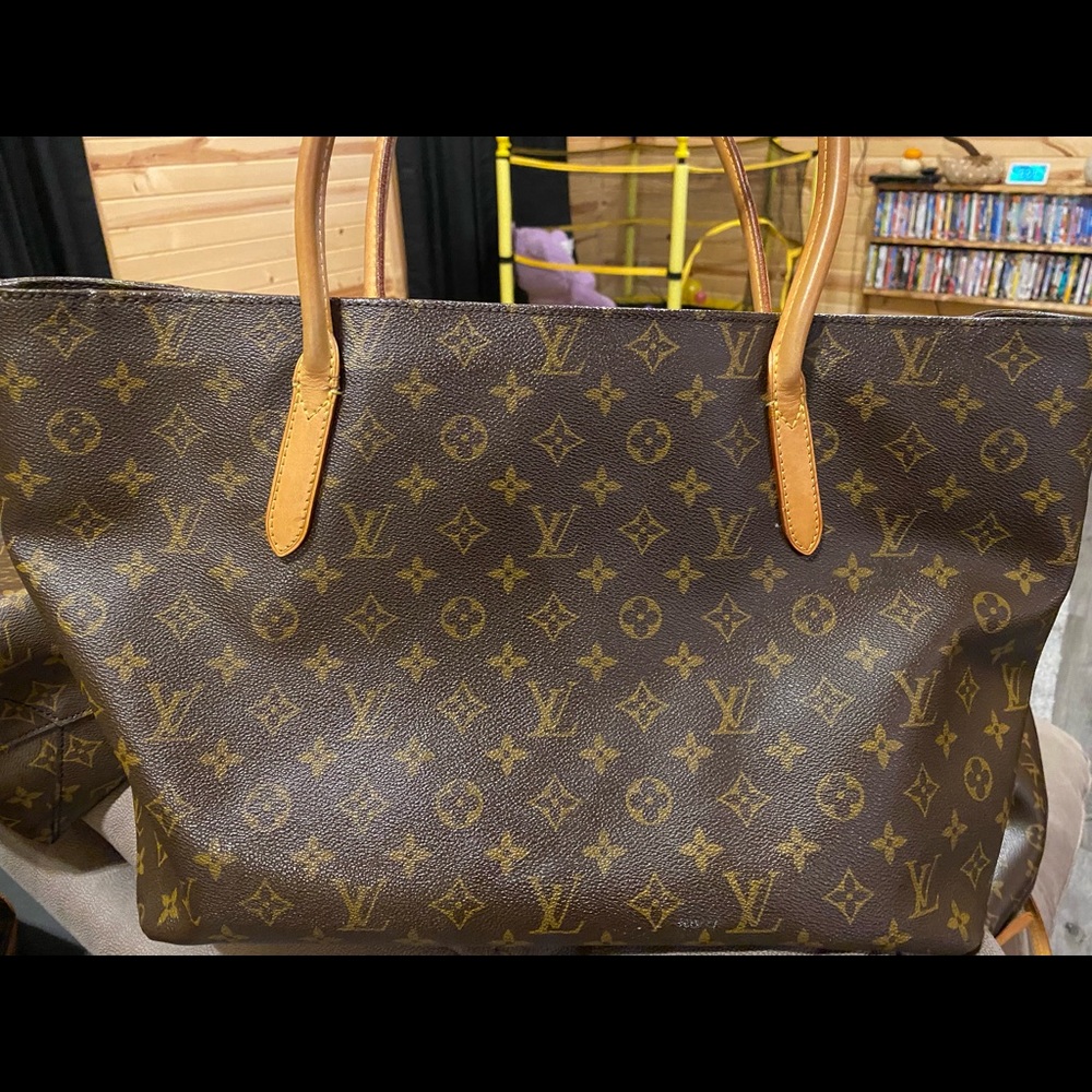 Louis Vuitton Raspail handbag